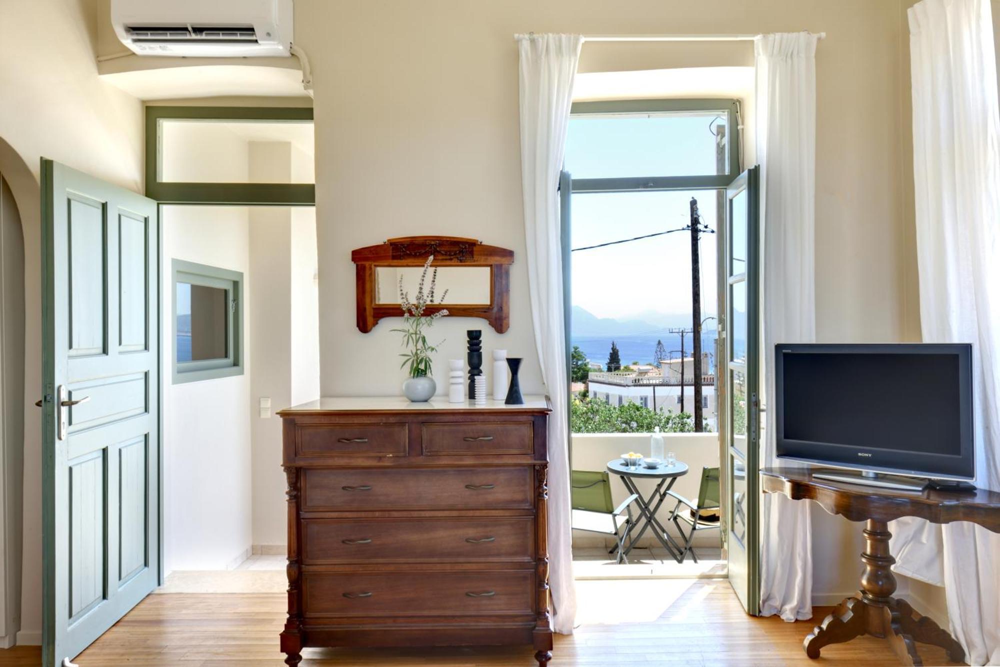 Aegina Town Home By Relax In Greece Екстер'єр фото